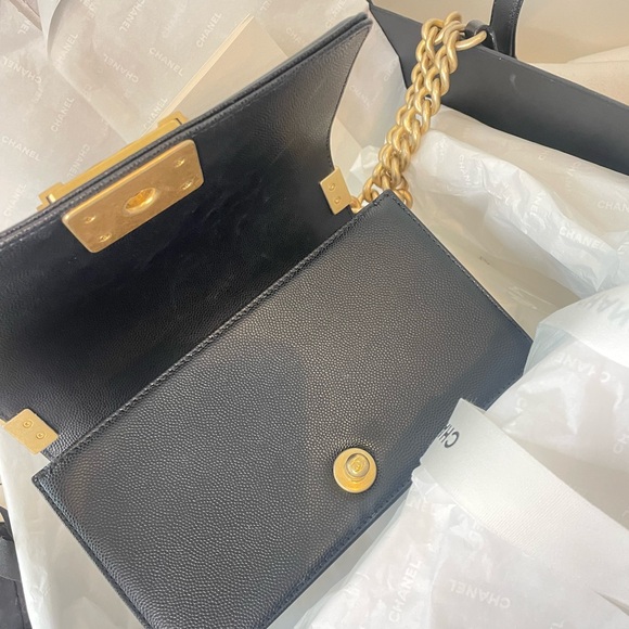 Chanel Small Caviar Black Leather Boybag - Picture 6 of 11